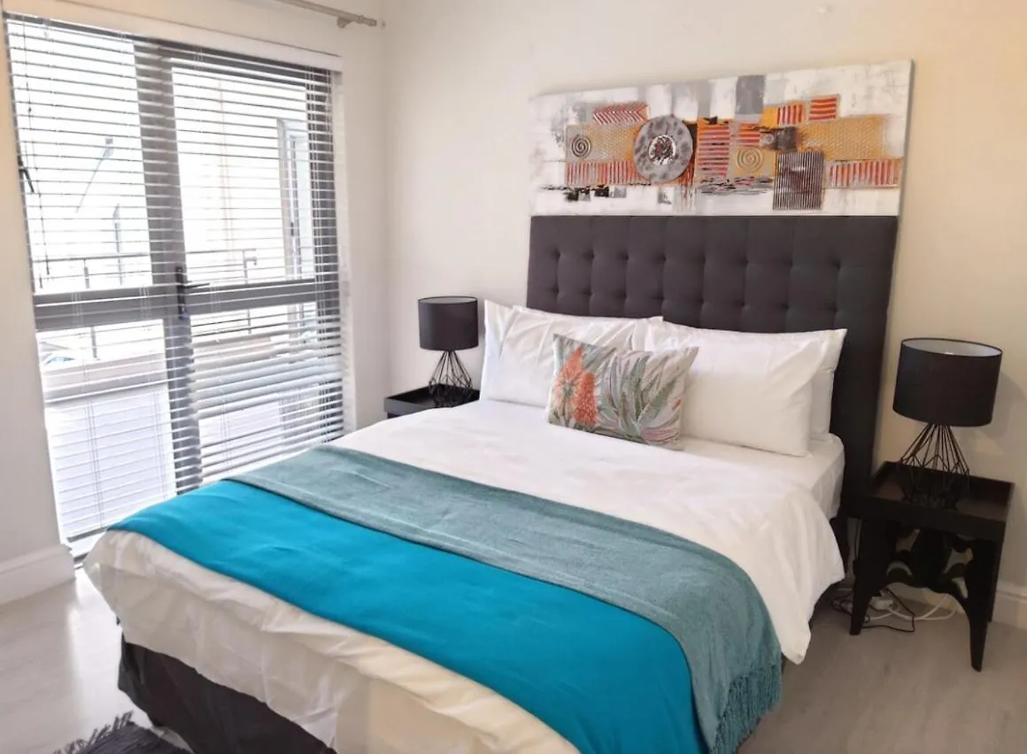 Spacious 2-Bedroom Apartment Cape Town 0*,  South Africa