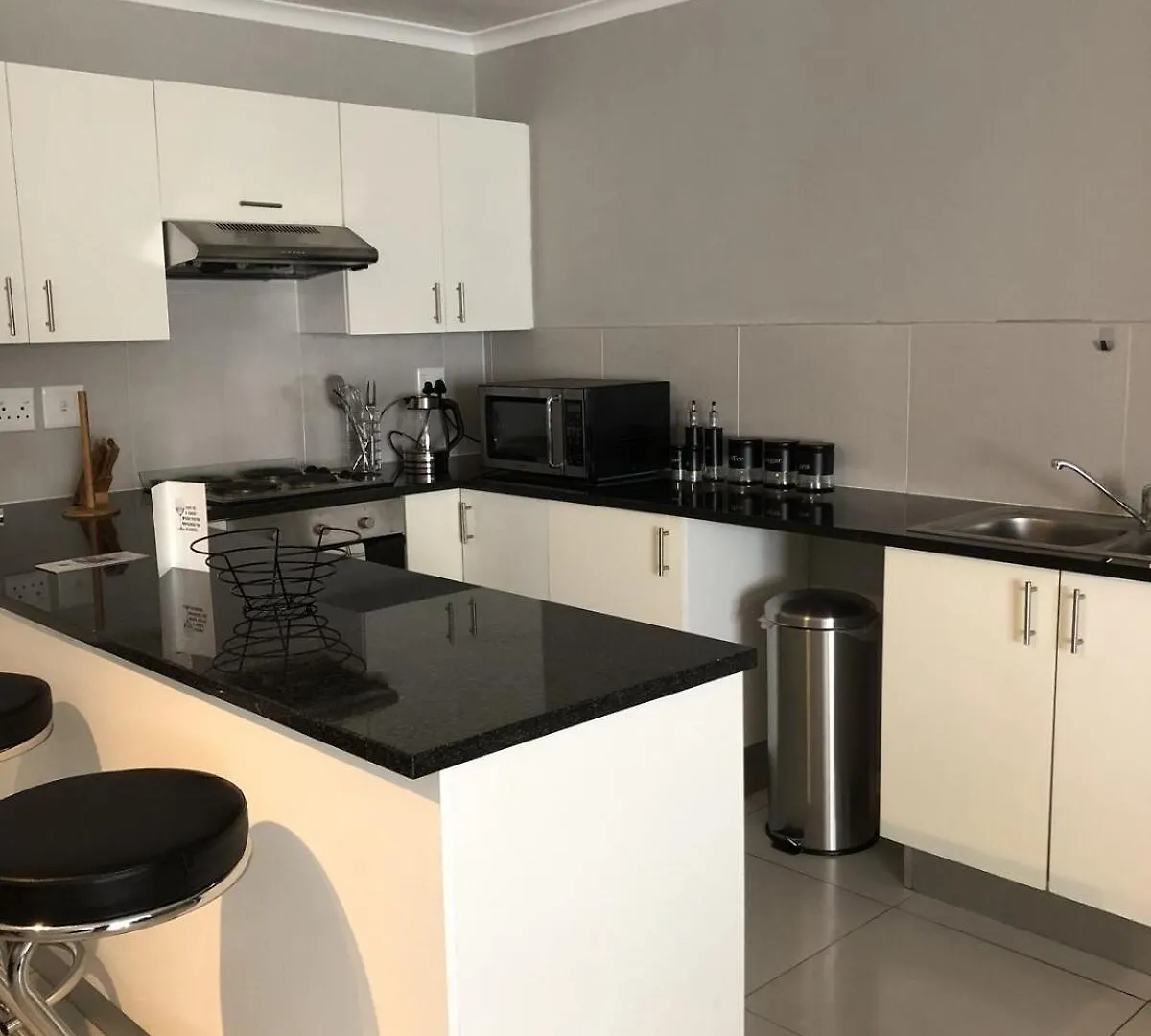 Spacious 2-Bedroom Apartment Cape Town