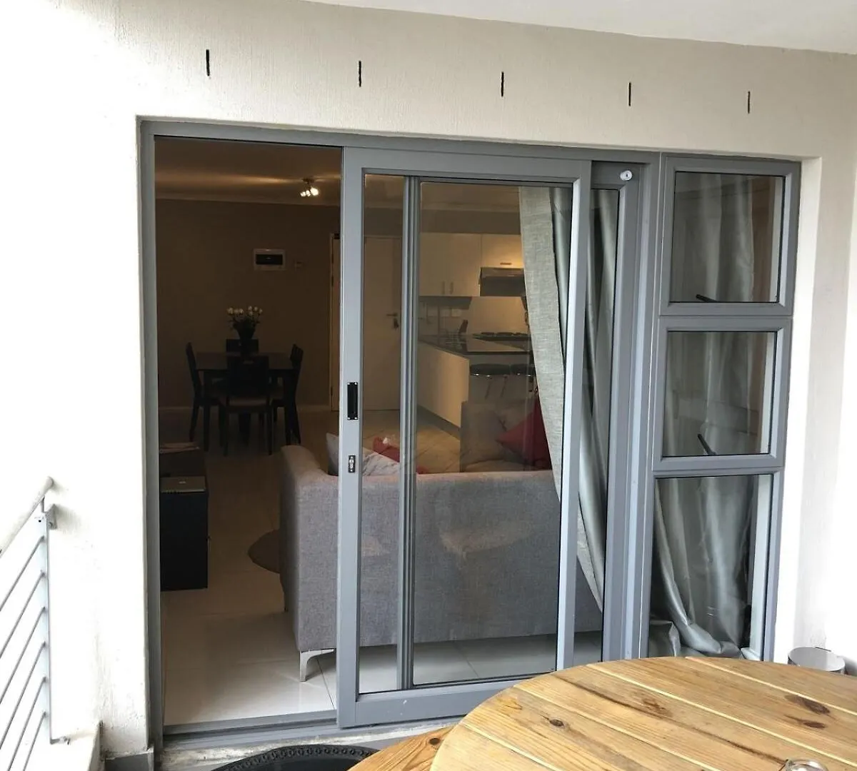 Spacious 2-Bedroom Apartment Le Cap